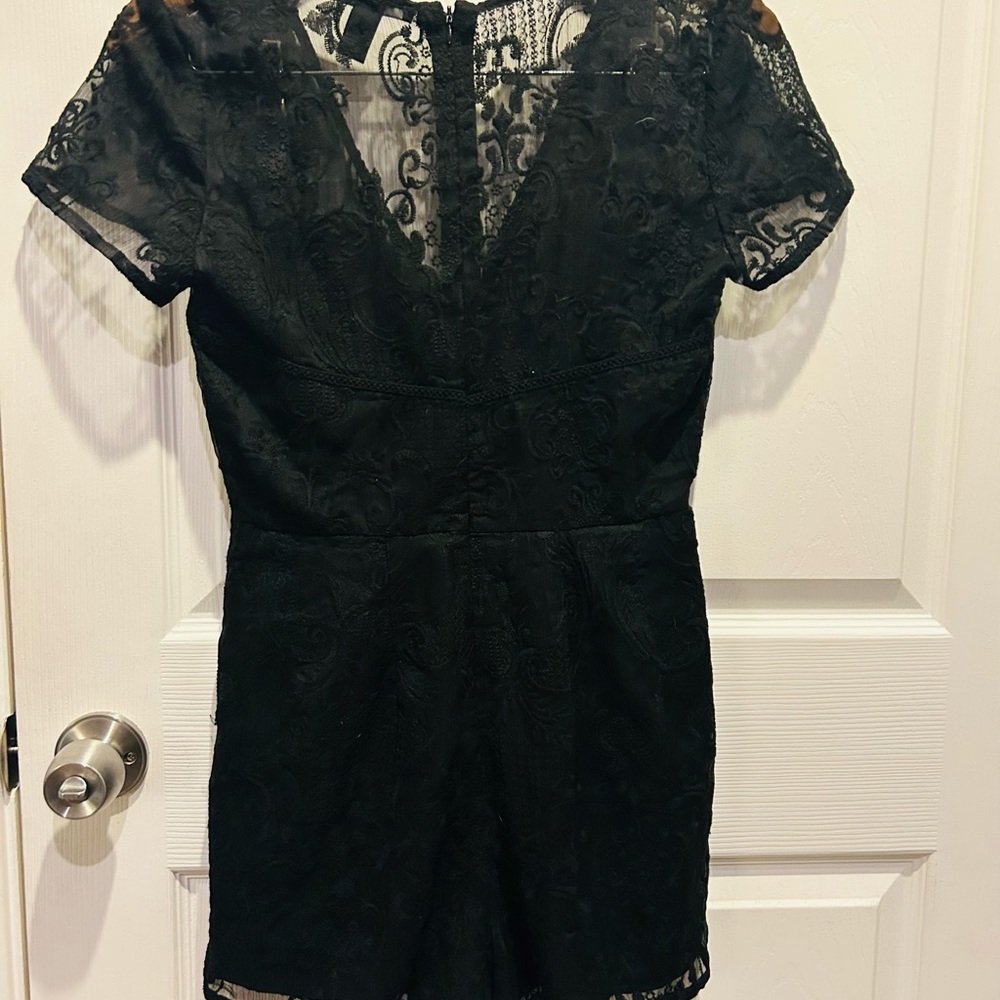 Forever 21 Sheer Black Lace Chemise Romper NWOT - Picture 2 of 4
